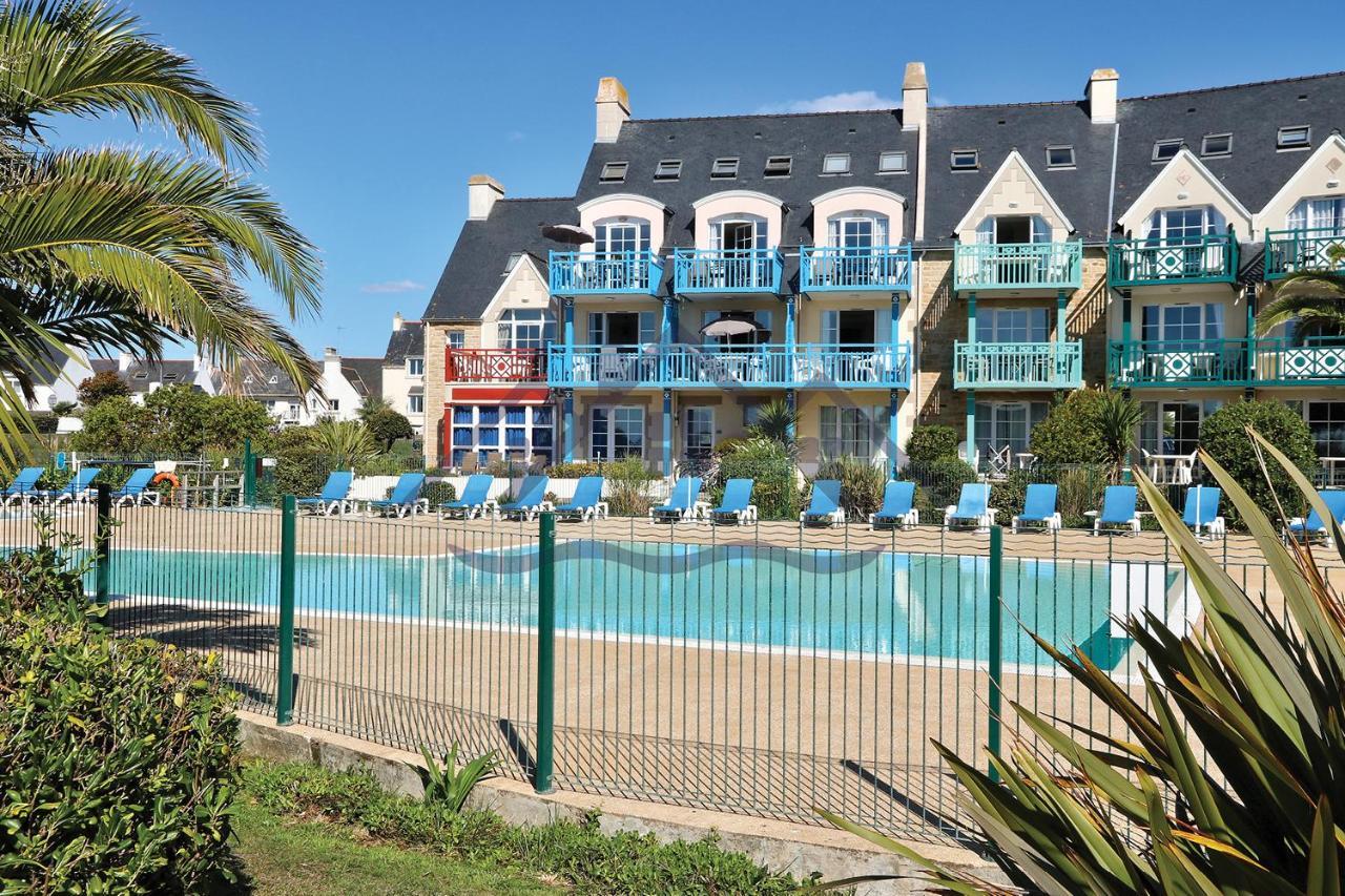 LocaLise au Guilvinec - A22 - Belle vue sur la mer, la piscine et le jardin - Tout à pied, plages, port, centre, commerces, marché - Wifi inclus - Animaux bienvenus - Linge de lit inclus Esterno foto